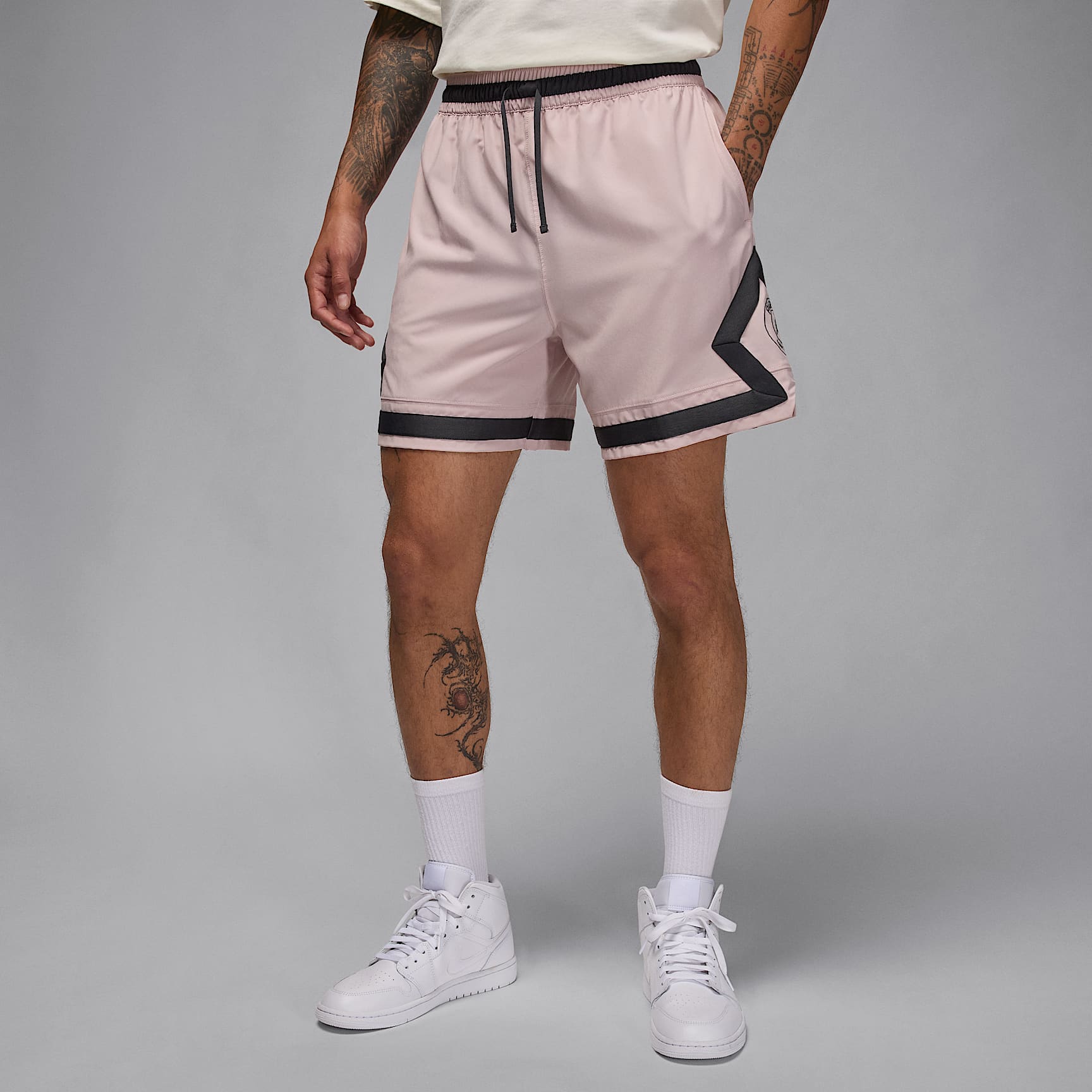 JORDAN Paris DIAMOND バスパン 【S】　Ｔシャツ 【Ｍ】 Paris Saint-Germain Men's Diamond Shorts. Nike.com